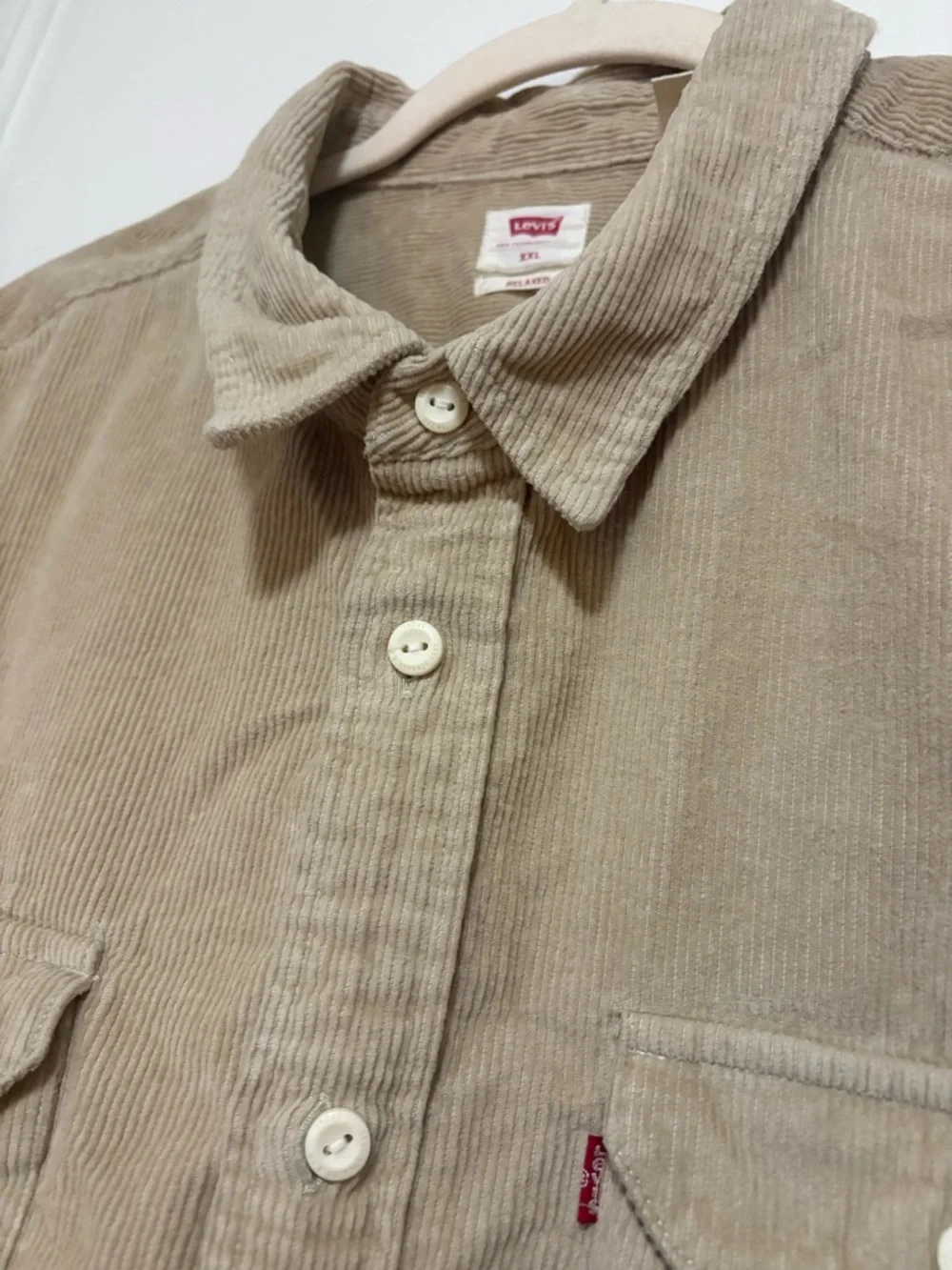 Levi's Cream Corduroy Shirt Jacket with Red Tab - Picture 5 of 6